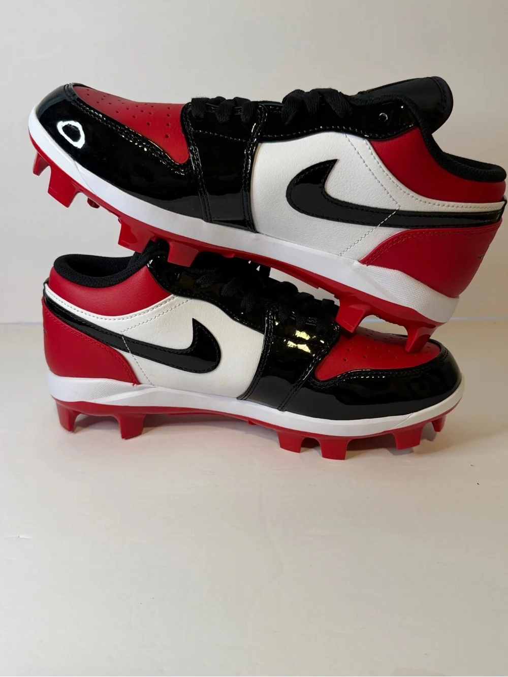 Jordan 1 Retro MCS low Patent Bred toe size 8 men’s